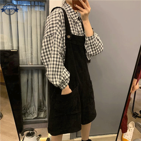 Damen Kurze Latzhose aus Samt Schwarz